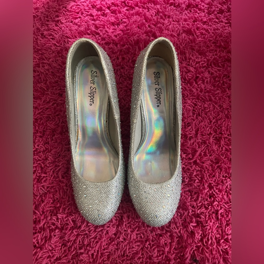 High heels stunning Silver slippers